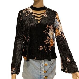 Current + Project Velvet bell sleeve shirt with choker lace up detail size S
